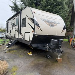 2018 Travel Trailer Forest River Wildwood T27TDSS