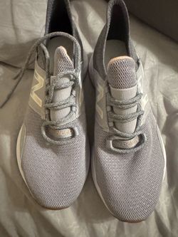 Women new balance sneakers