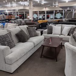 Sofa/ Loveseat 