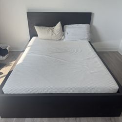 Full Bed Frame And Mattress 