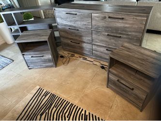 Dresser and 2 night stands