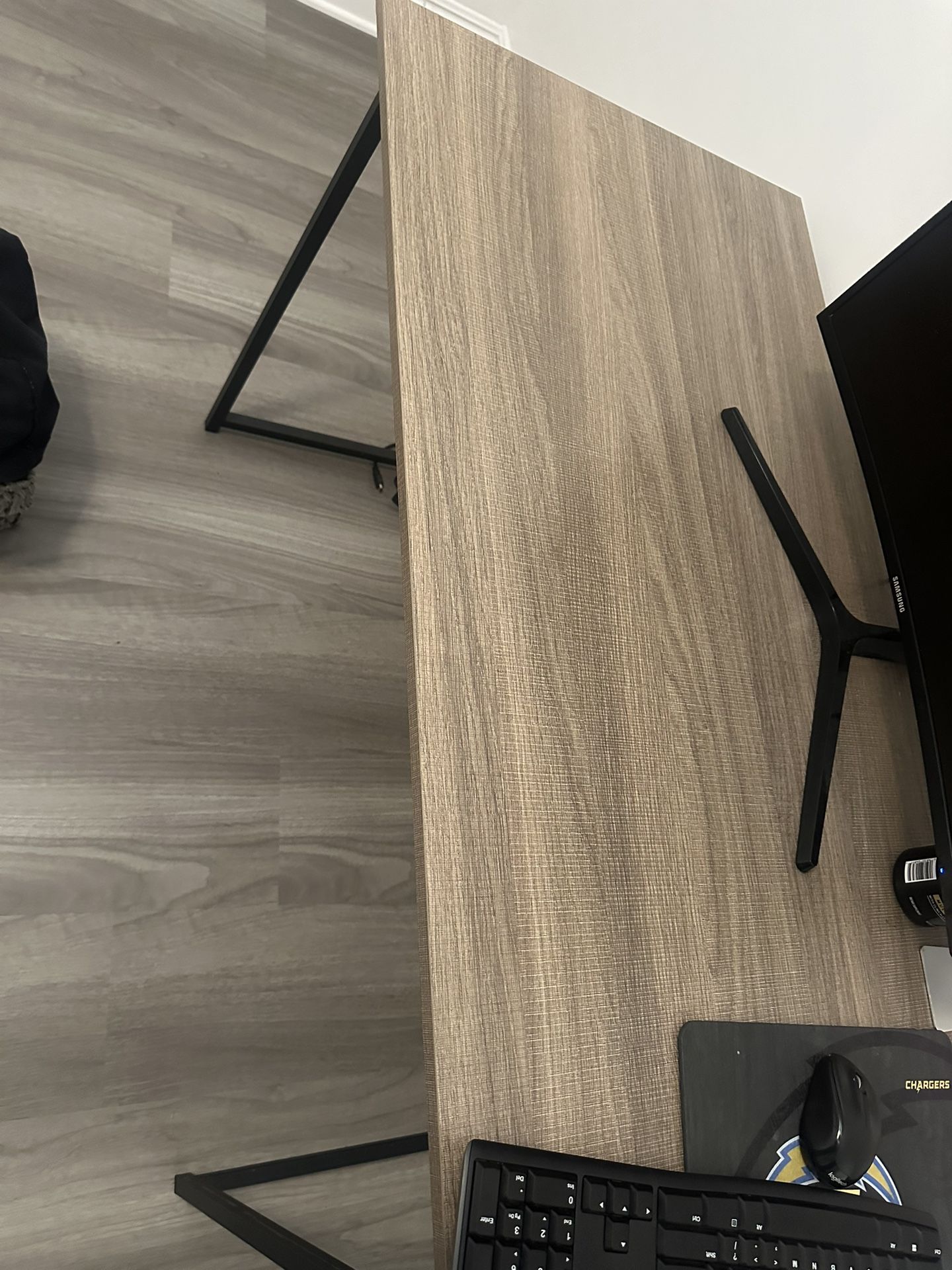 Working Desk