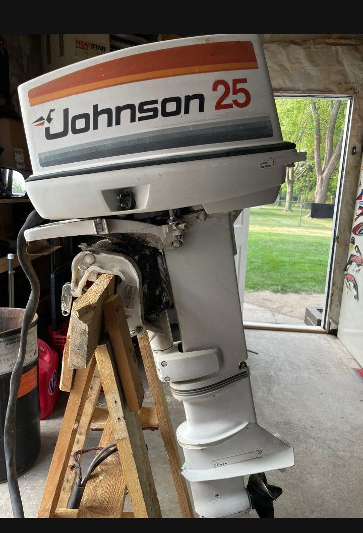 25hp Johnson Outboard Motor 2 Stroke