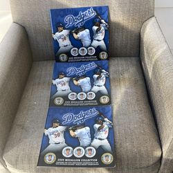 2005 Dodgers medallion collection book