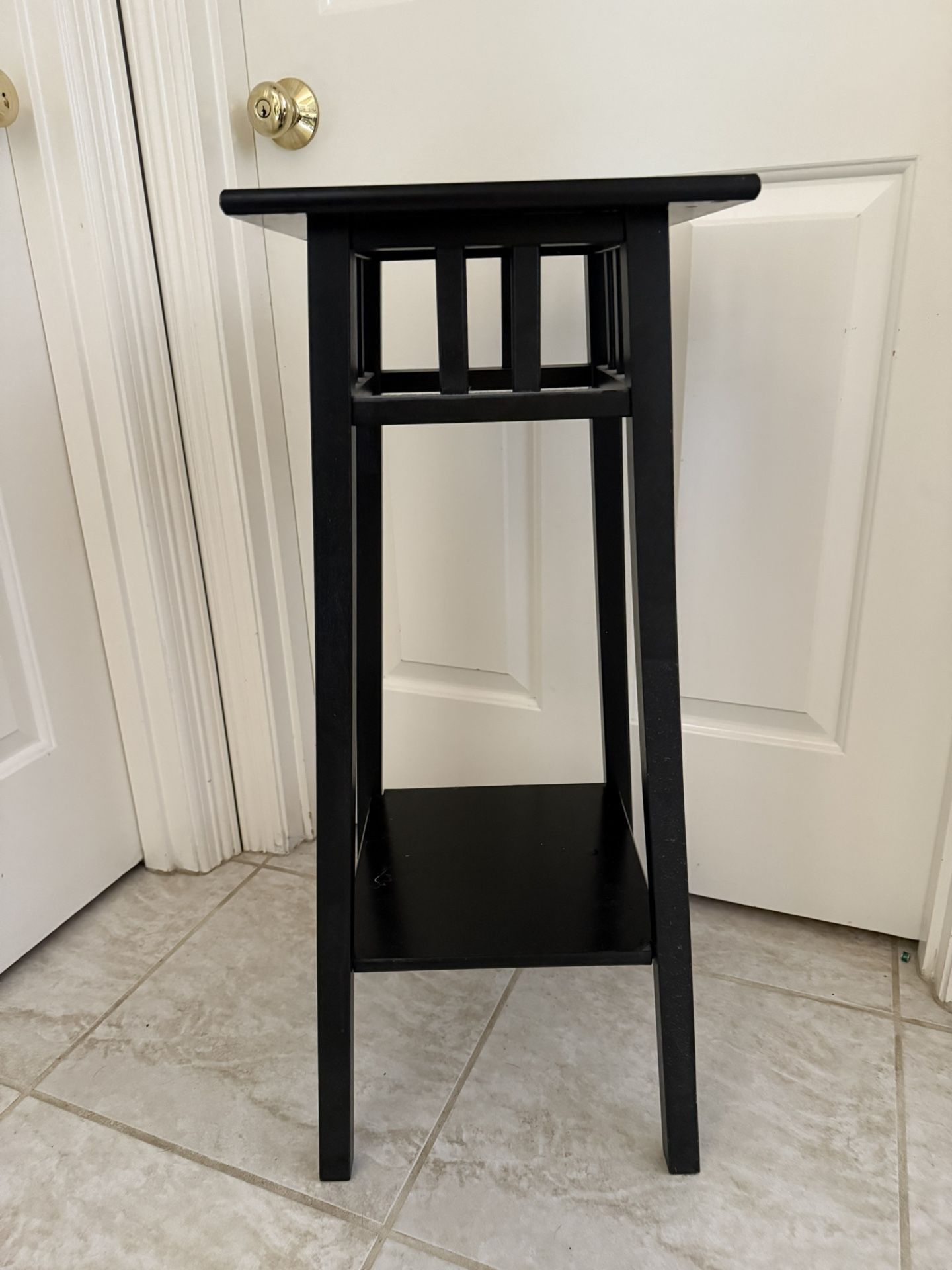 Wood Plant Stand/End Table 2-Tier