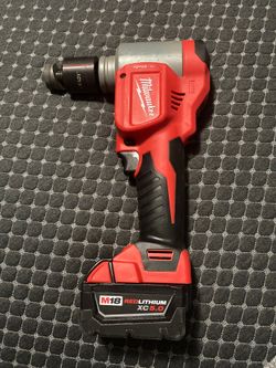 Milwaukee knock out tool
