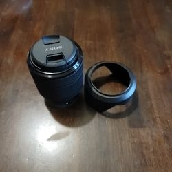Brand NEW Sony FE 28-70MM F 3.5-5.6 OSS LENS