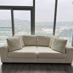 Lindyn Loveseat sofa by Ashley