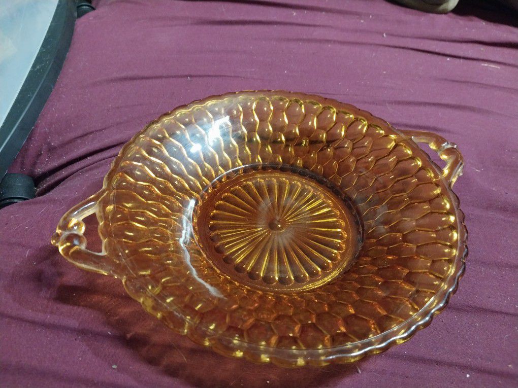 Indiana Glass honeycomb pattern bowl 