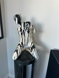 Sculpture plus Pedestal CollectionFemale figure sculpture plus heavy black pedestal. Abstract faces listed separately. Pickup Universal City 91608. Ca