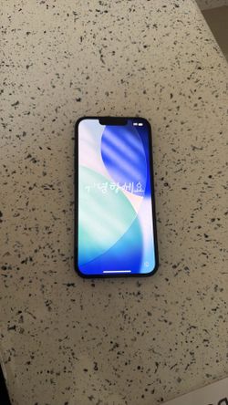 Unlocked IPhone 13