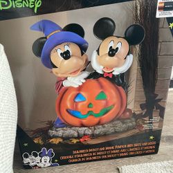 Disney Halloween Mickey And Minnie Pumpkin With Lights And Music 