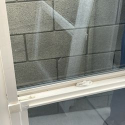 2 New Vista Window Mfg 29+ 37 3/4 Item Pro 200 Sing Hung