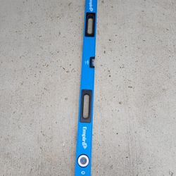 Levels  Empire Good Condition  48"