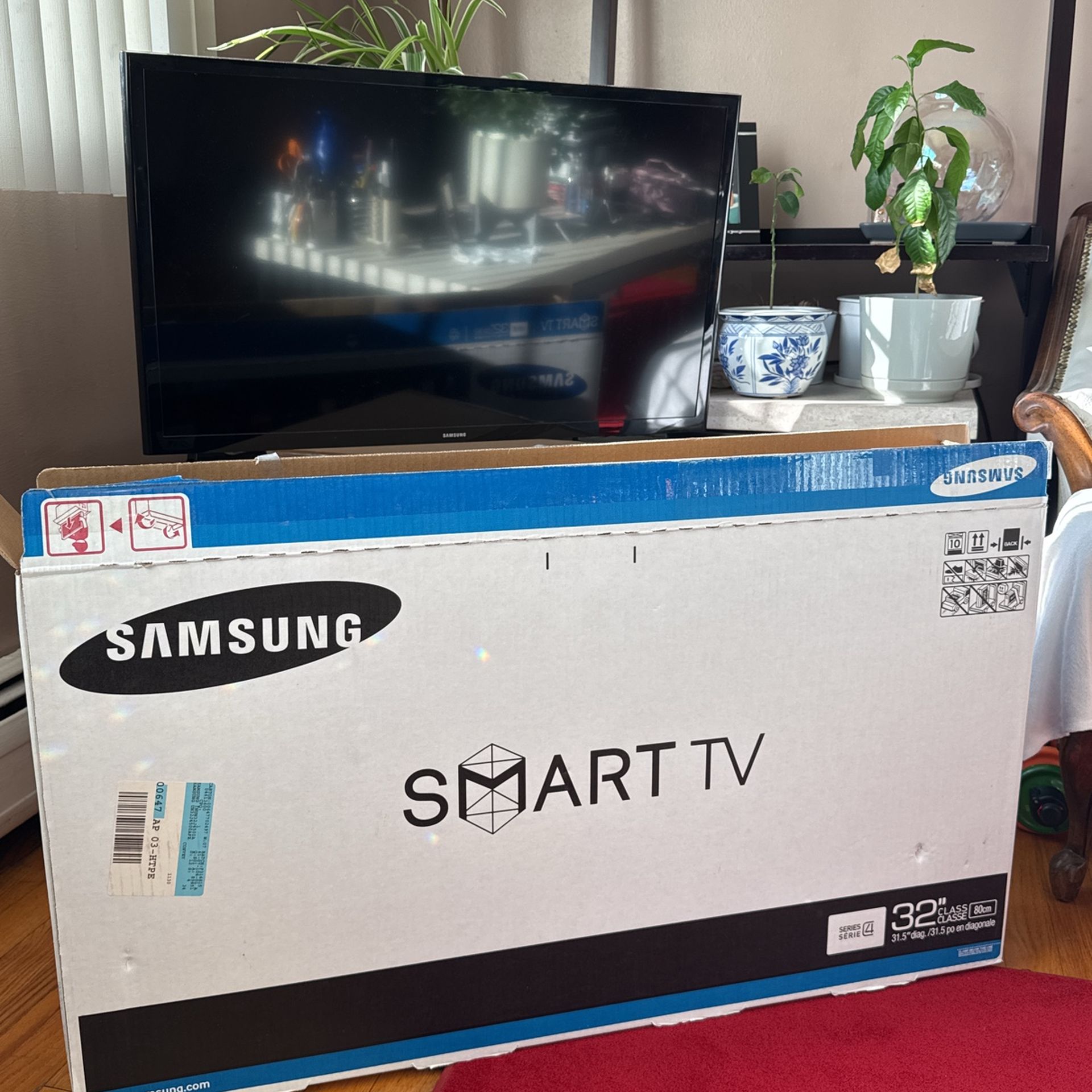 Used Samsung 32” Smart TV For Sale