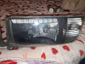 2000 ram truck head lights