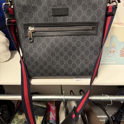 Gucci Messenger bag