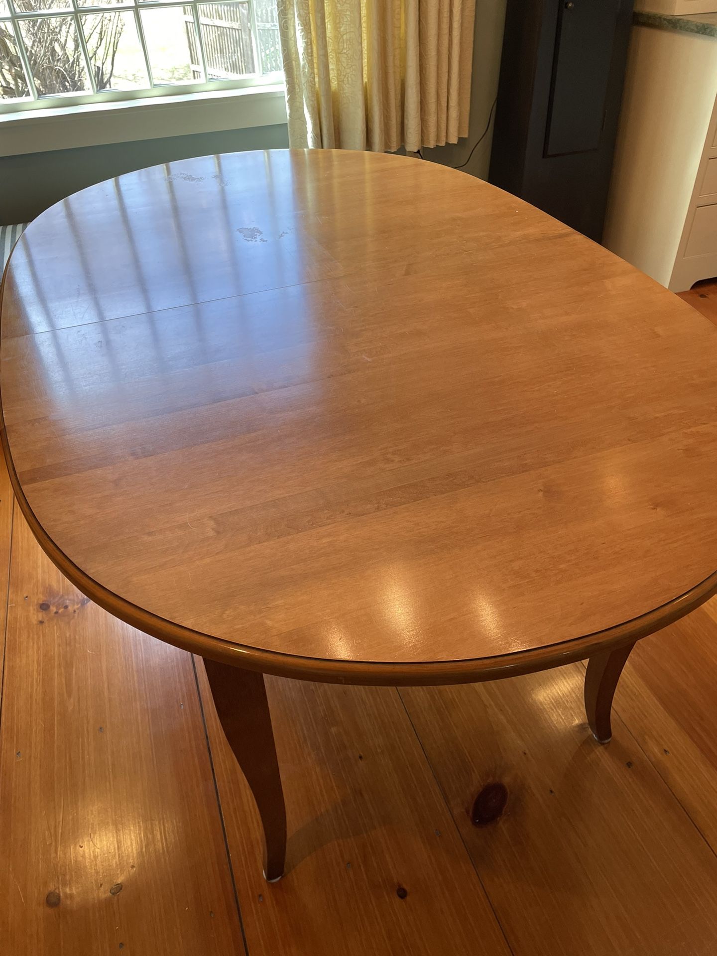 Ethan Allen Oval Dining Table