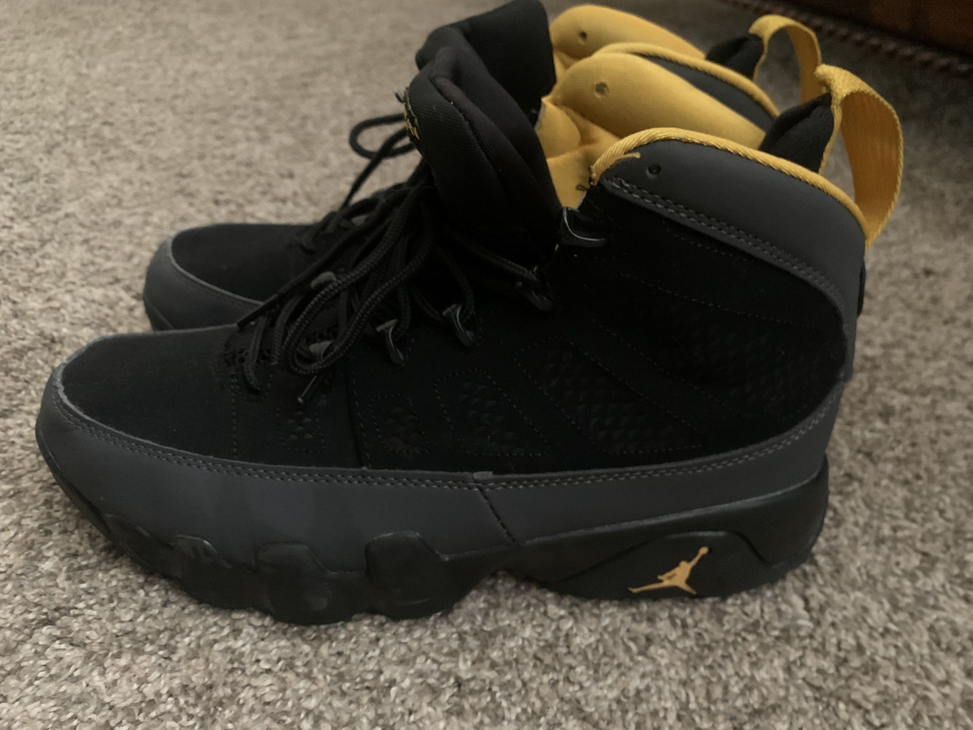 Very Good Shoes