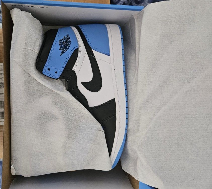 Jordan 1 Retro High OG UNC Toe