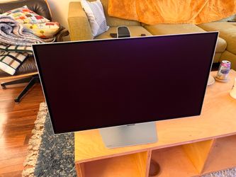 Samsung s27dg60 OLED 240hz 27” monitor