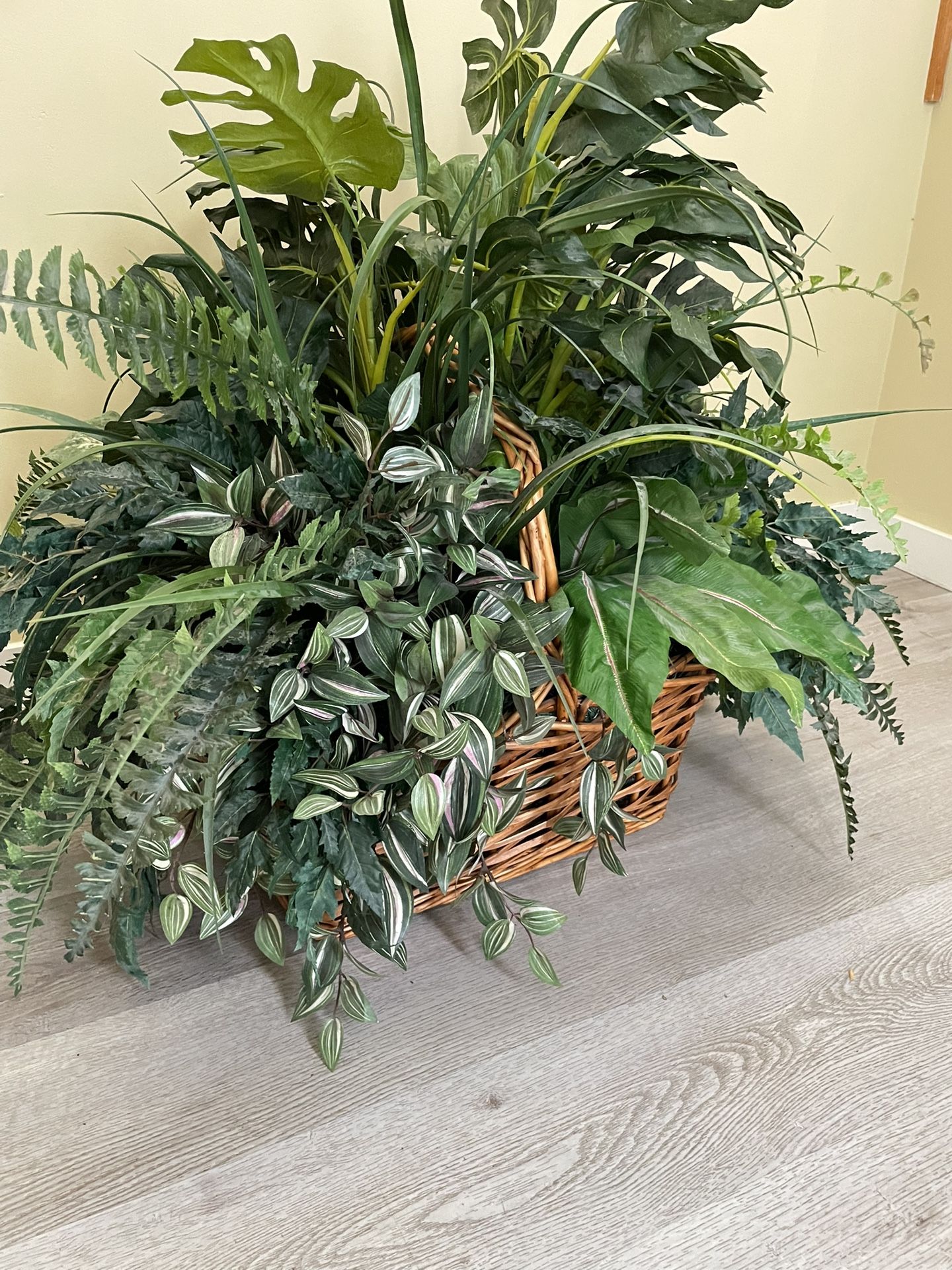 Beautiful Monstera Faux Plant 30 Inches Tall