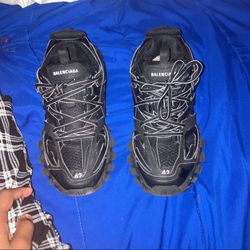 Balenciagas Size 42