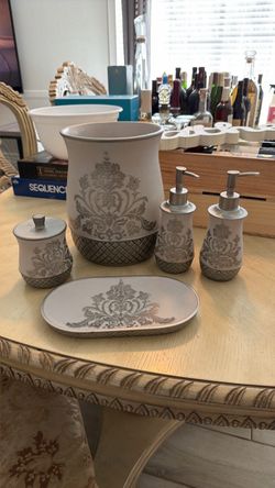 5-Piece Ceramic Bathroom Accessory Set