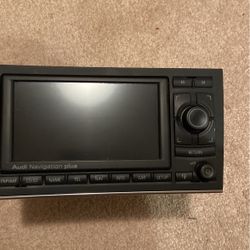Navigate Plus For Audi. Cd Am Fm Work Perfect.