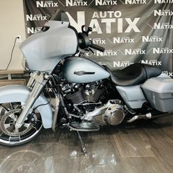 2023 Harley Davidson Street Glide( Clean Title) 