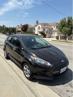 2014 Ford fiesta