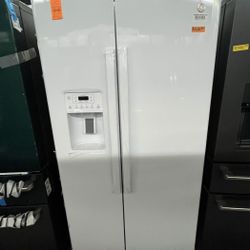 New GE Side By Side White Refrigerator Manufacture Warranty 