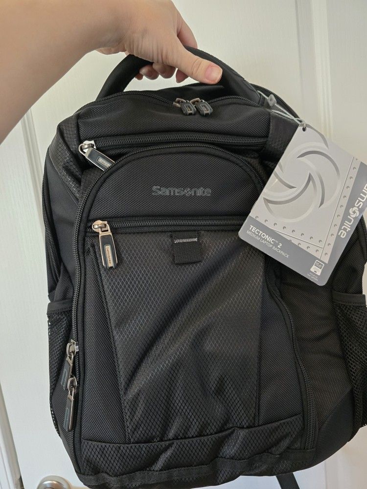 Samsonite Medium Laptop Backpack NWT