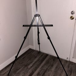 vision display is a easel