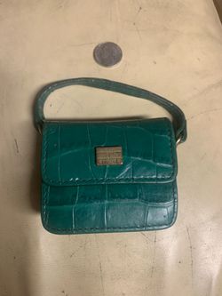 Frame leather coin purse.
