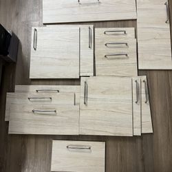 IKEA Askersund kitchen cabinet doors and drawers front with handles 14 pcs ( size in description)