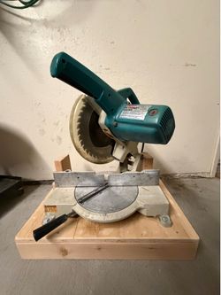 Makita 10” miter saw