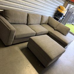 Costco Sectional Couch With Ottoman-FREE DELIVERY 🚚 