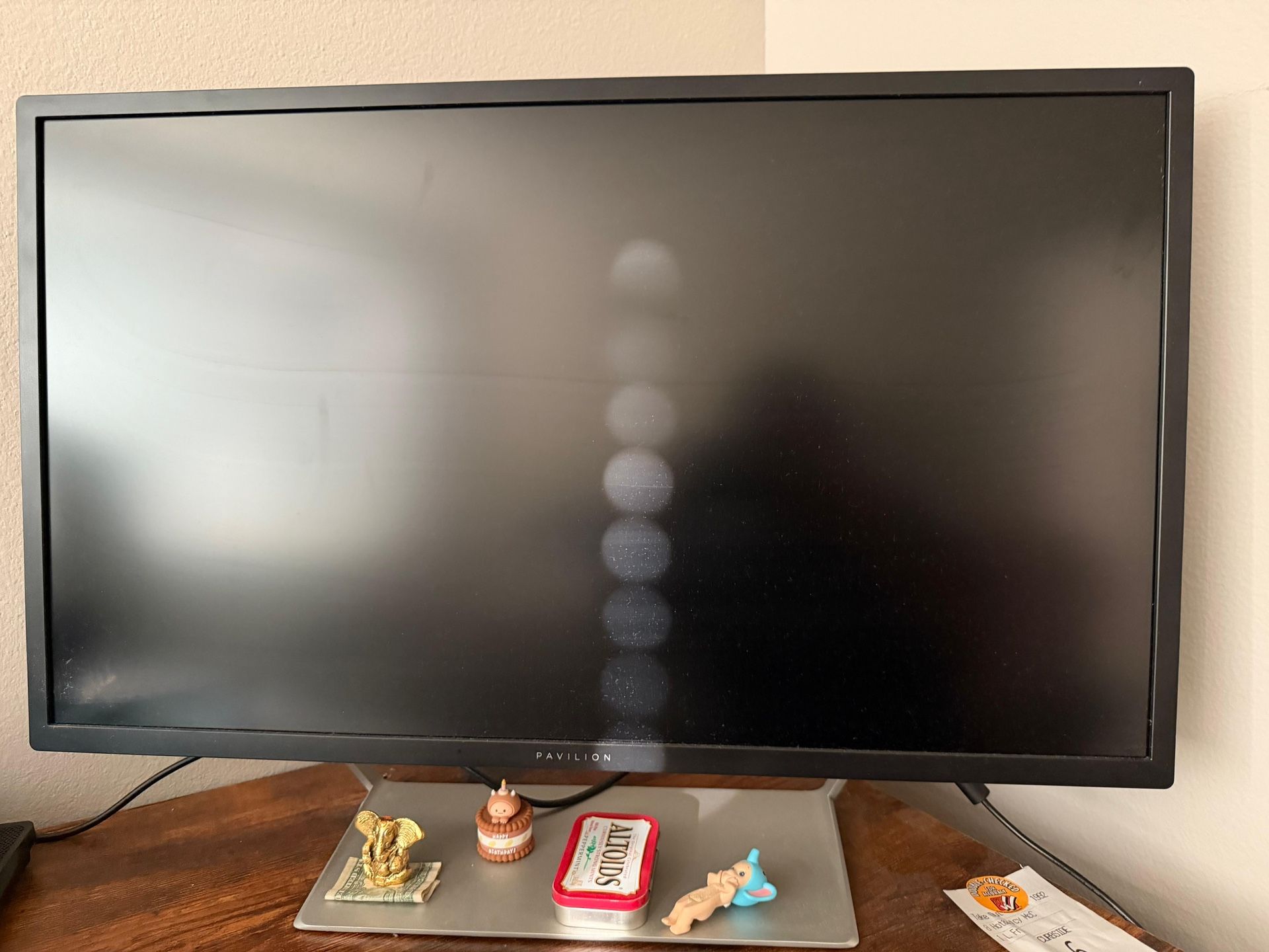 HP 33 Inch Monitor