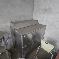 Continental Reach In Fridge 