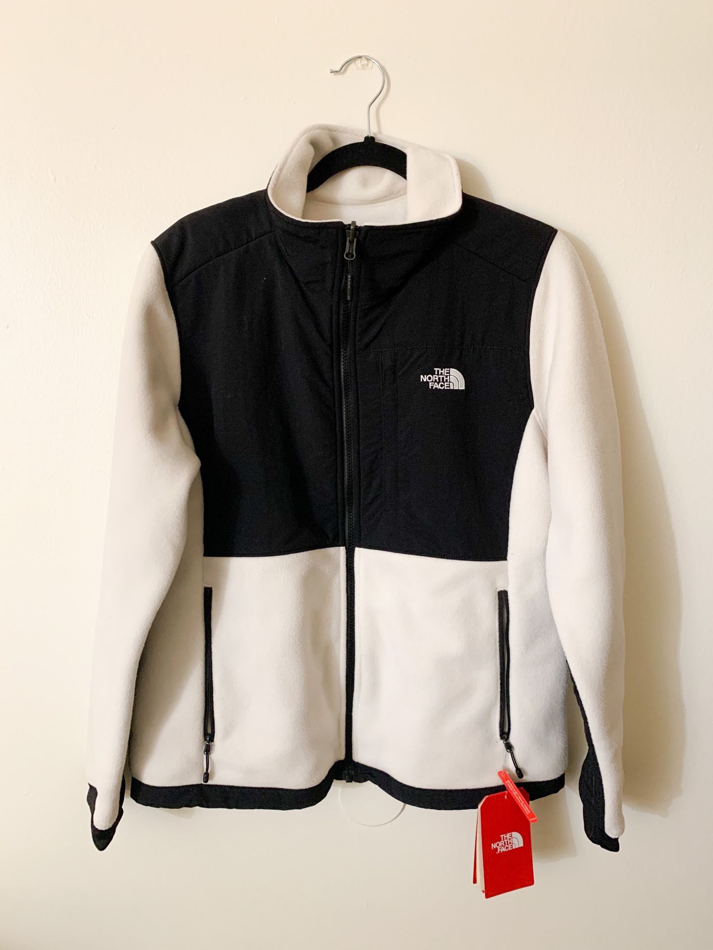 Brand new - Denali 2 jacket off white