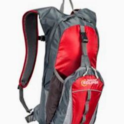Bass Pro 2 Liter Hydration Backpack