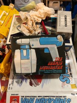 The Cosmic Liquidator gun and power pak