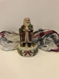 Enesco Vintage Musical Santa