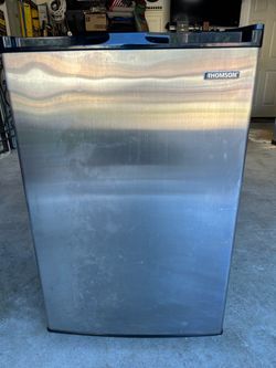 Thomson 4.5 Mini Fridge