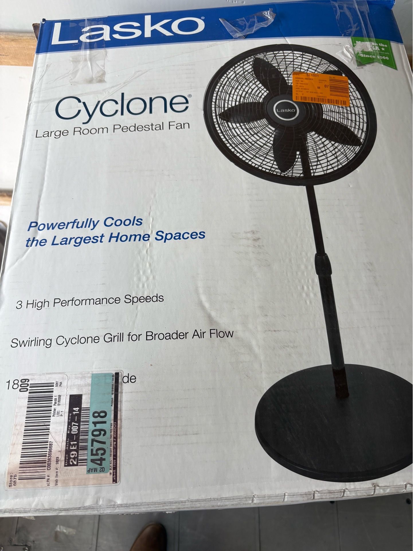 Fan 18” Pedestal Lasko Brand