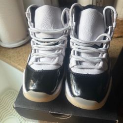 Jordan 11s