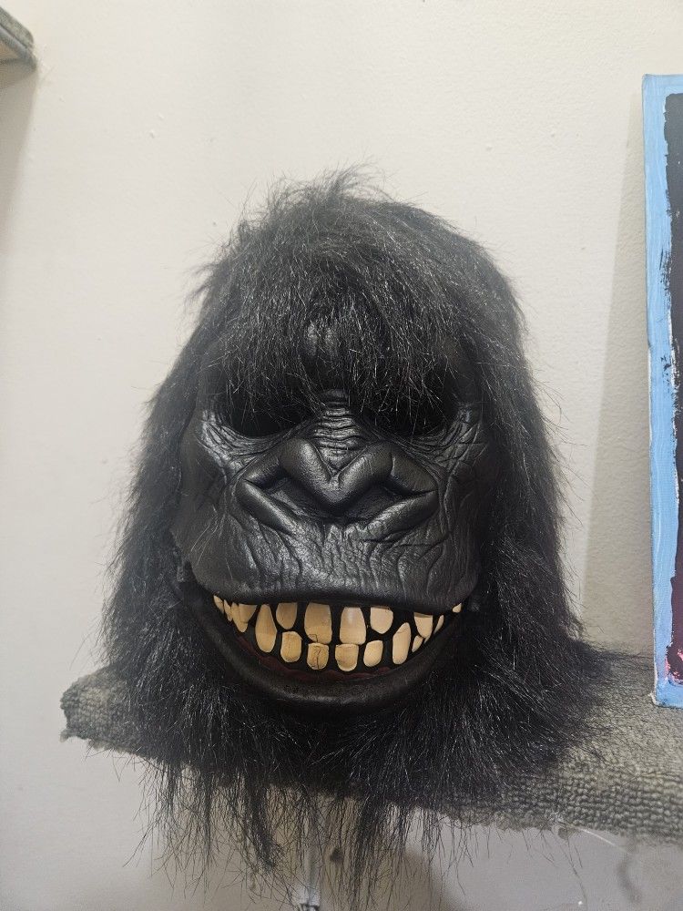 Gorilla Mask With Mouth Movement