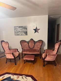 Victorian style living-room set