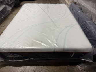 Queen Mattress Tempurpedic ProAdapt Firm